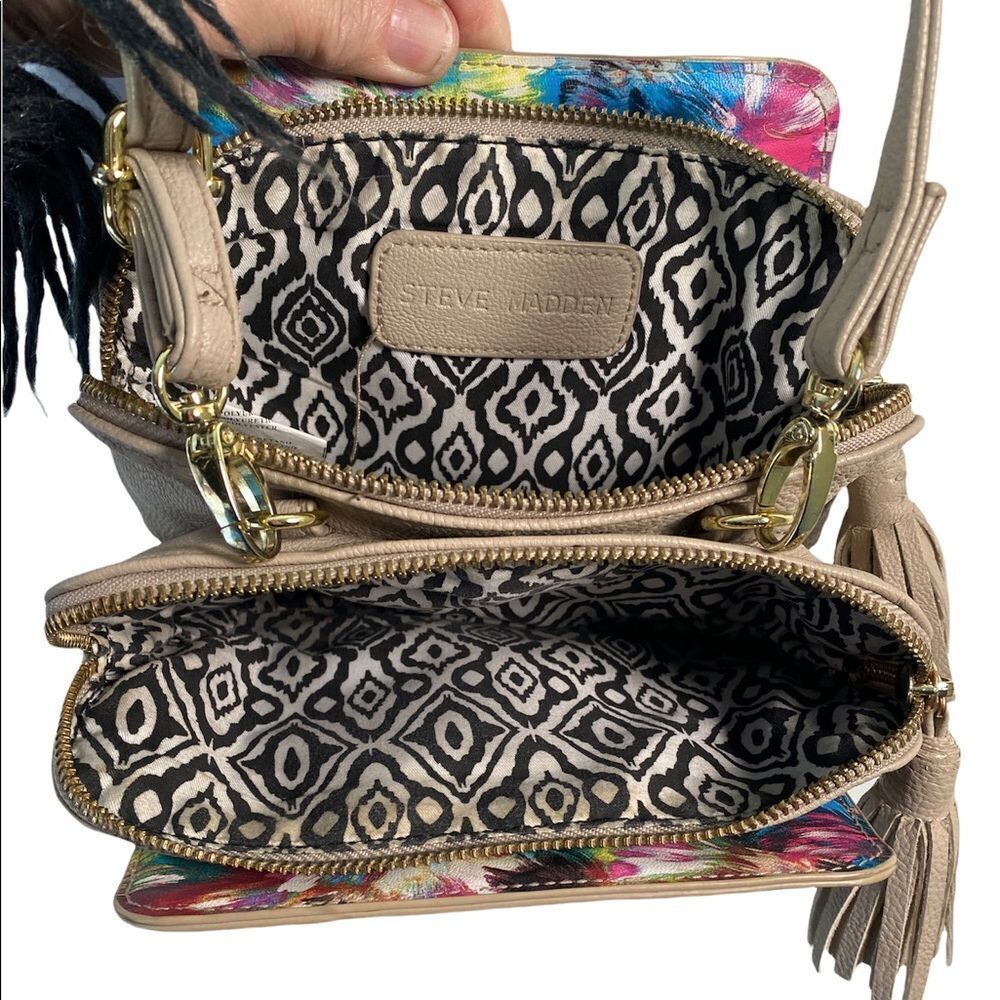 Steve Madden Floral Cross Body Purse - Picture 8 of 9